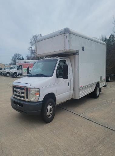 Used 2009 17 ' Box Truck for sale