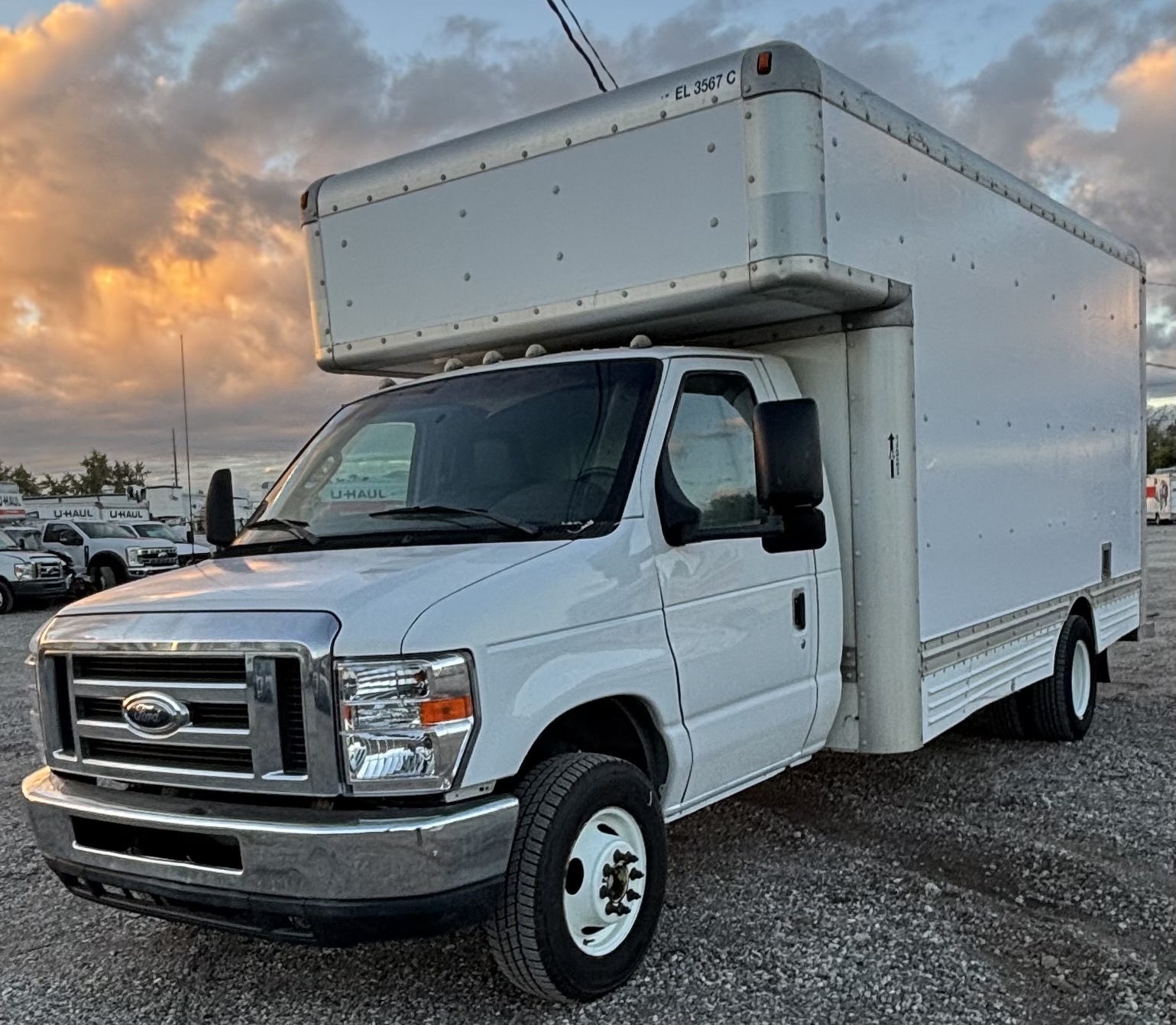Used 2009 17 ' Box Truck for sale