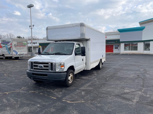 Used 2009 17 ' Box Truck for sale