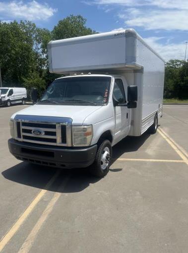 Used 2009 17 ' Box Truck for sale