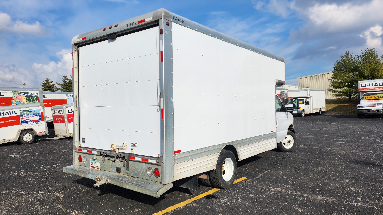 2007 17' Box Truck for Sale in Columbus, OH 43229 UHaul Truck Sales