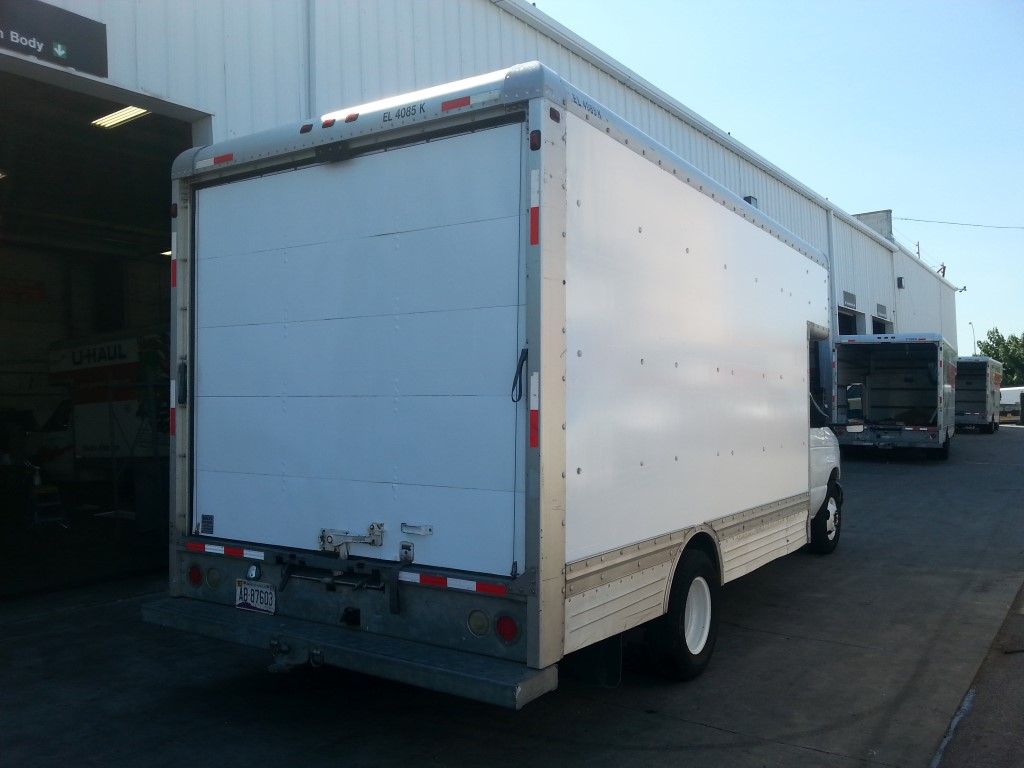 2006 17' Box Truck for Sale in Ayer, MA 01432 | U-Haul Truck Sales