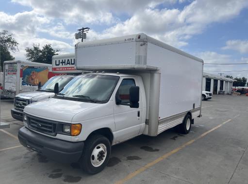 Used 2007 17 ' Box Truck for sale