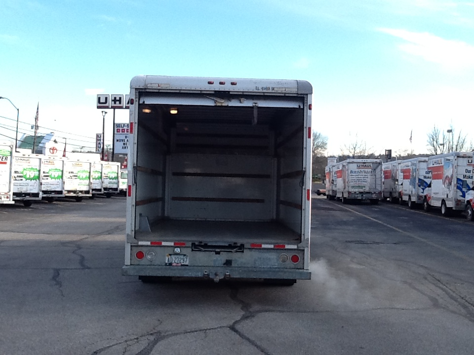 2007 17' Box Truck for Sale in Tallmadge, OH 44278 UHaul Truck Sales