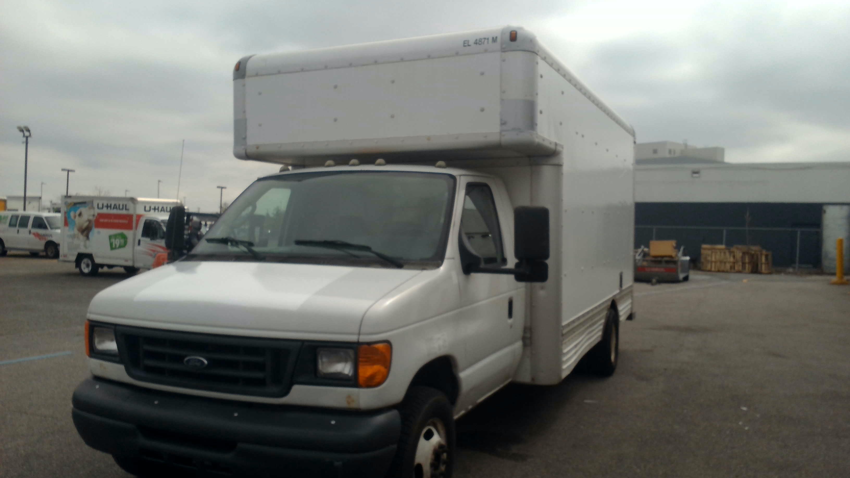 2007 17' Box Truck for Sale in Hempstead, NY 11550 UHaul