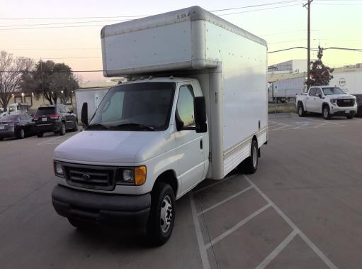 Used 2007 17 ' Box Truck for sale