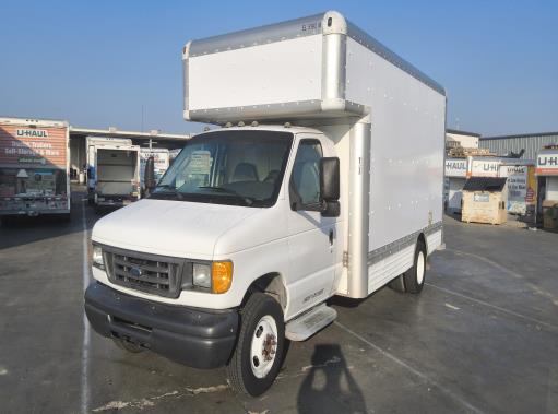 Used 2007 17 ' Box Truck for sale