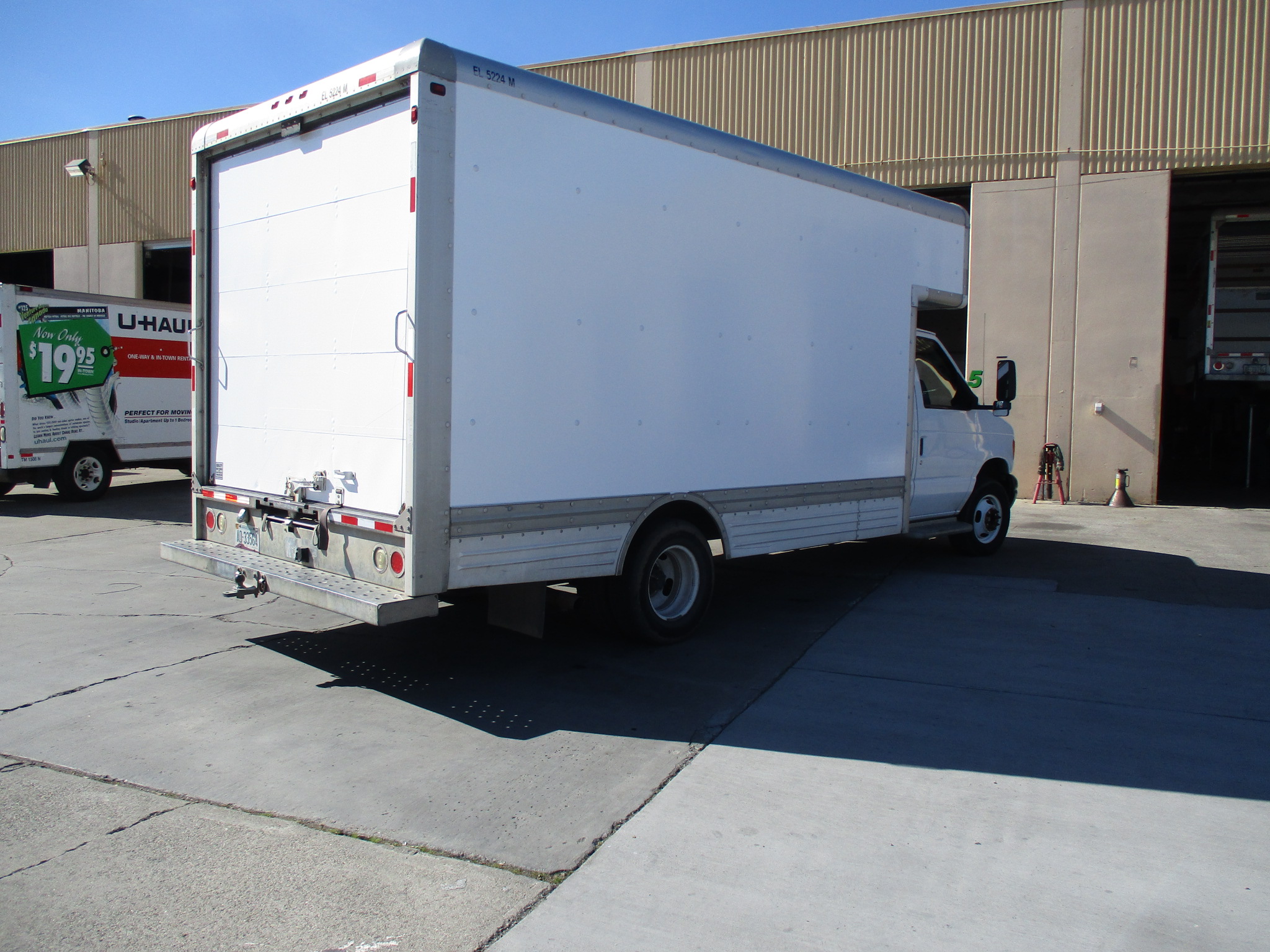 2007 17' Box Truck for Sale in Rancho Cordova, CA 95670 | U-Haul