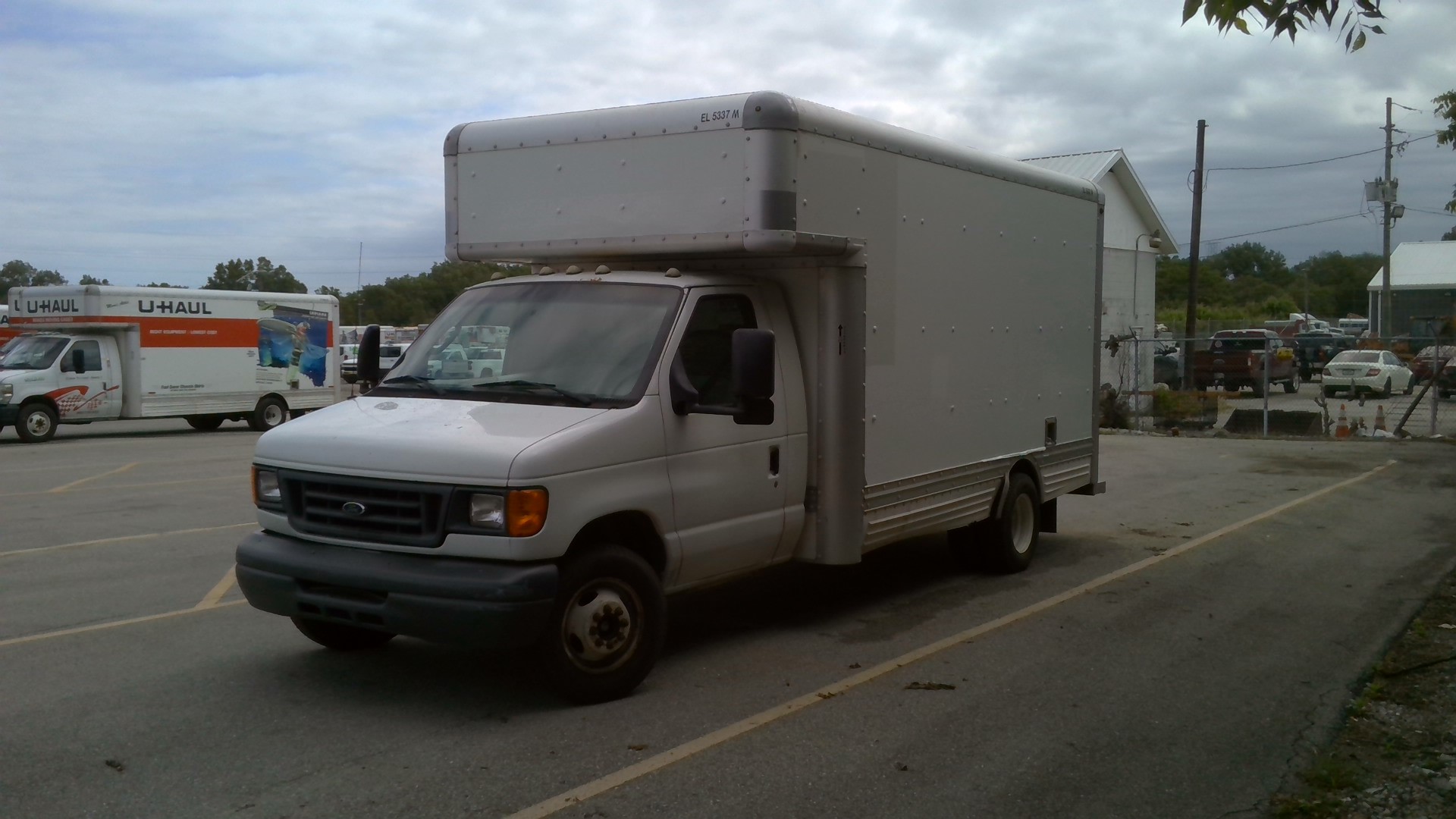 2007 17' Box Truck for Sale in Indianapolis, IN 46219 | U-Haul Truck Sales