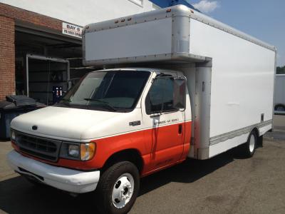 Used 2000 17 ' Box Truck for sale