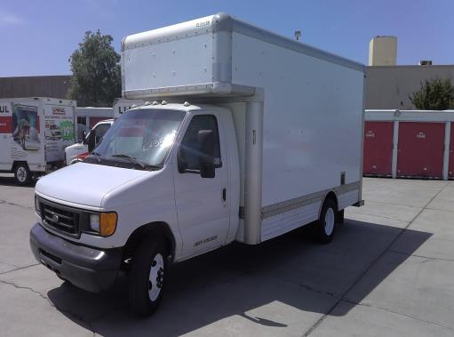 Used 2007 17 ' Box Truck for sale