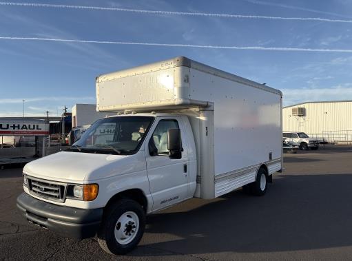 Used 2007 17 ' Box Truck for sale