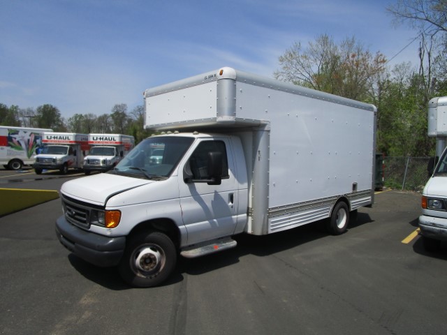 Used 2007 17 ' Box Truck for sale