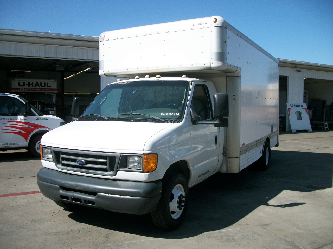 Used 2007 17 ' Box Truck for sale
