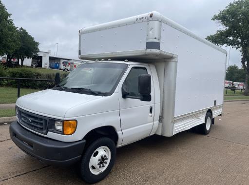 Used 2007 17 ' Box Truck for sale