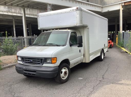 Used 2007 17 ' Box Truck for sale