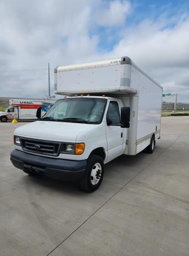 Used 2007 17 ' Box Truck for sale