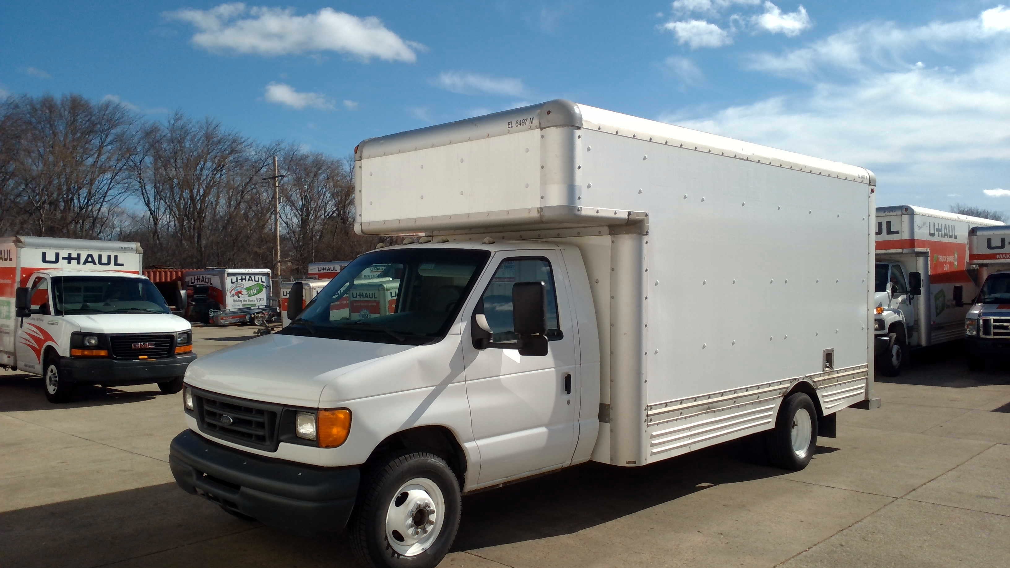 U-Haul: Box Trucks for Sale in Chicago, IL at U-Haul Moving & Storage ...