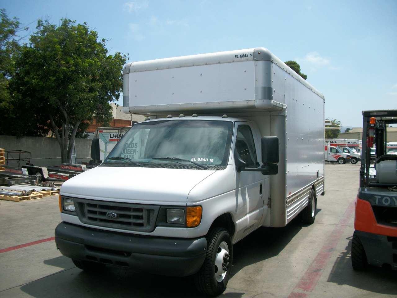 Used 2007 17 ' Box Truck for sale