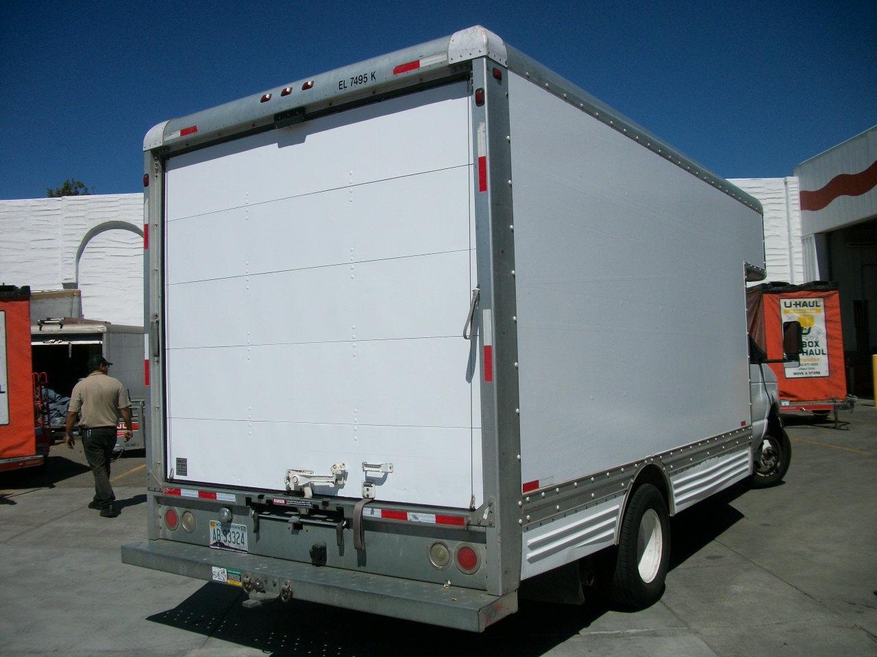 2006 17' Box Truck for Sale in Temecula, CA 92590 UHaul