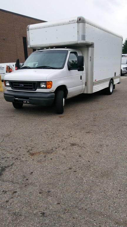 2006 17' Box Truck for Sale in Columbus, OH 43228 | U-Haul