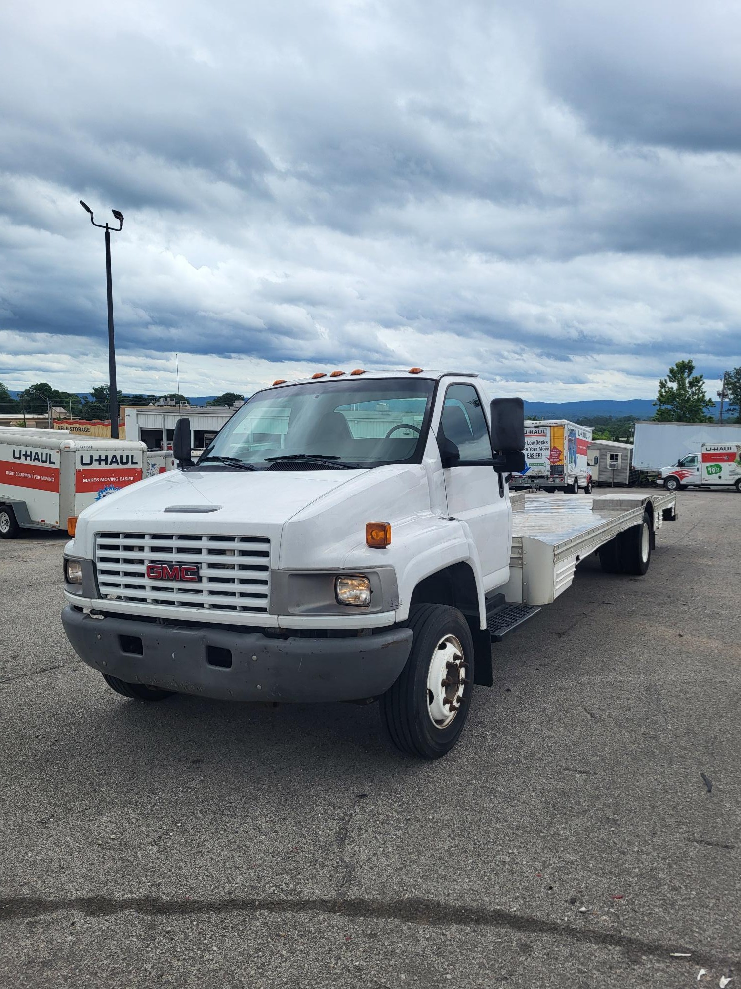 Used 2008 26 ' Cab and Chassis for sale
