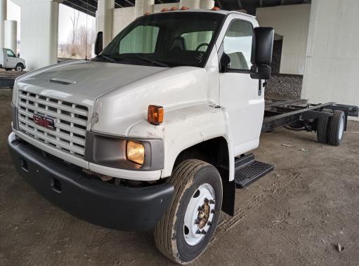 Used 2008 26 ' Cab and Chassis for sale