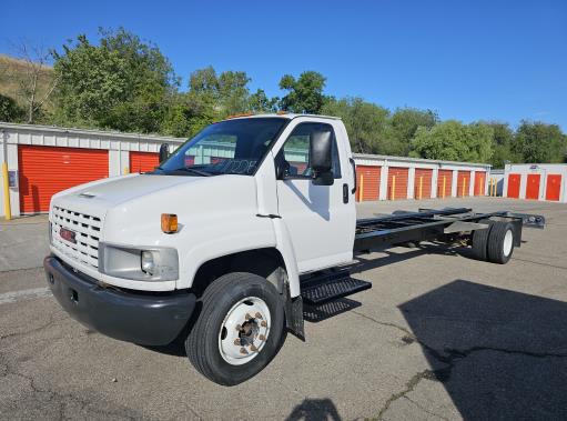 Used 2008 26 ' Cab and Chassis for sale