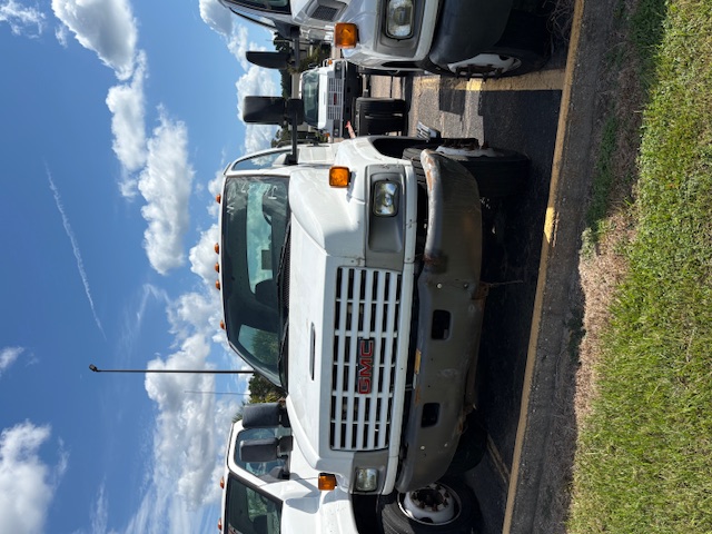 Used 2007 26 ' Cab and Chassis for sale