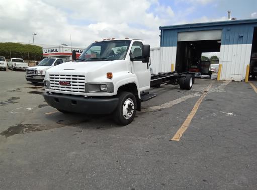 Used 2006 26 ' Cab and Chassis for sale