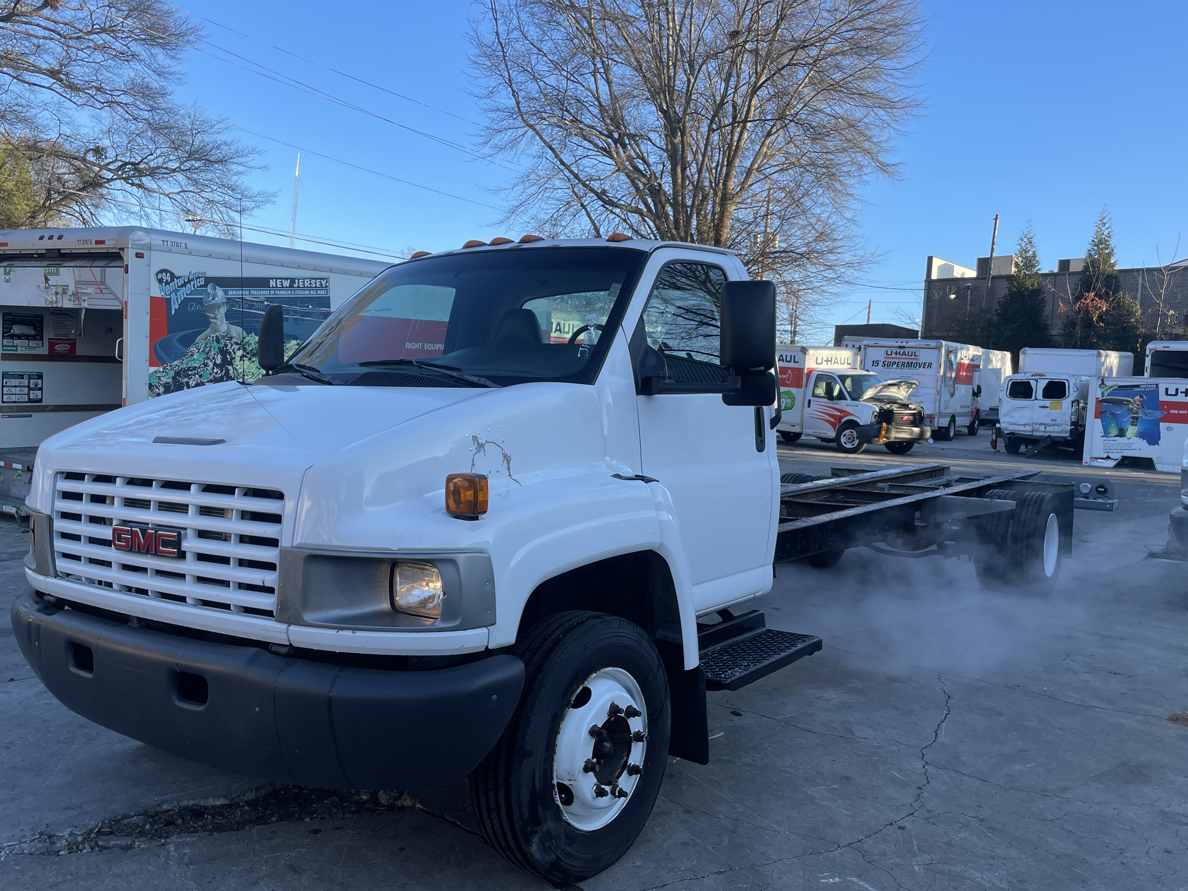 Used 2007 26 ' Cab and Chassis for sale