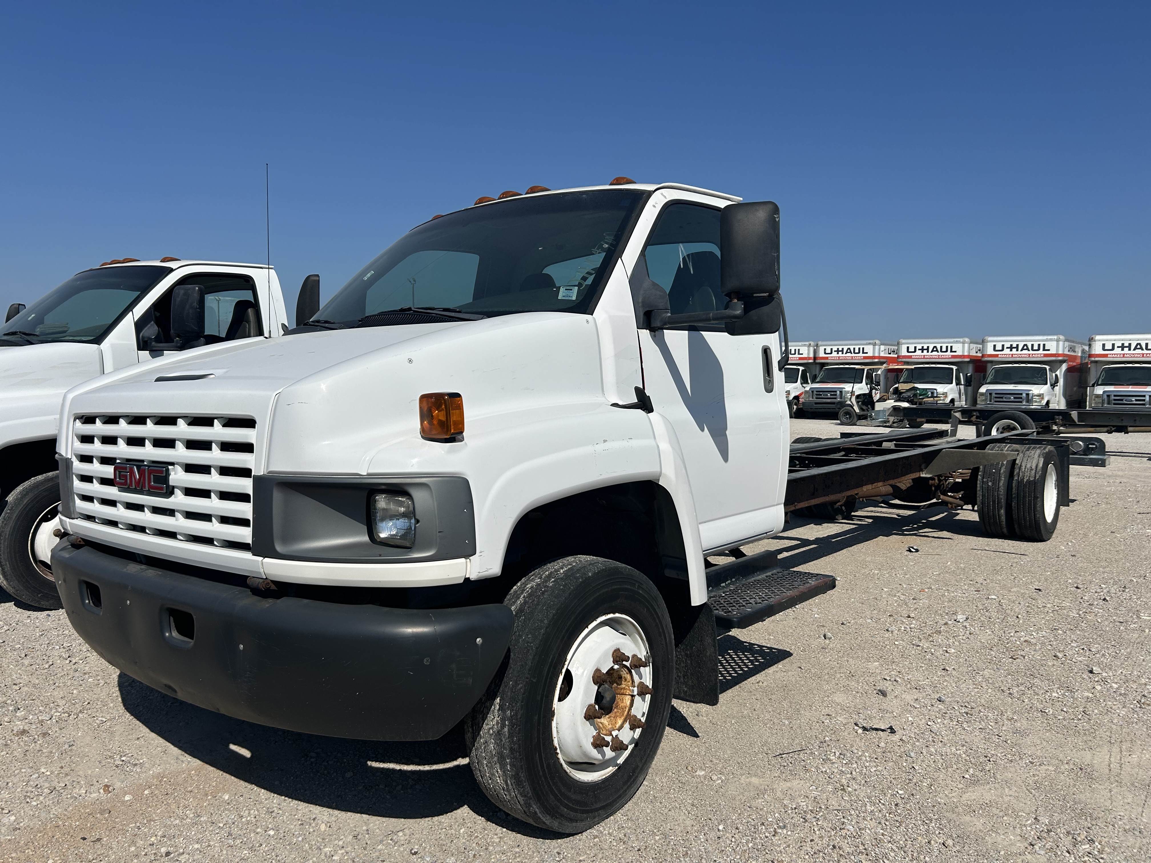 Used 2006 26 ' Cab and Chassis for sale