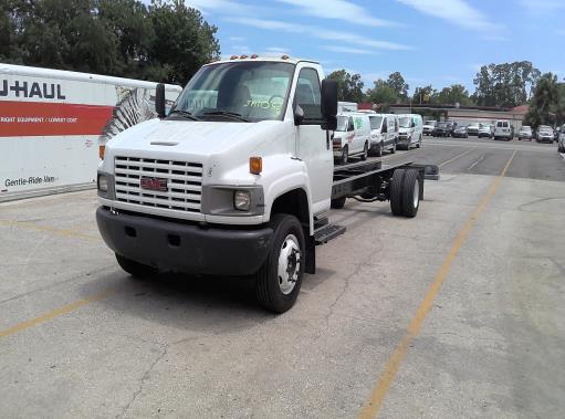 Used 2006 26 ' Cab and Chassis for sale