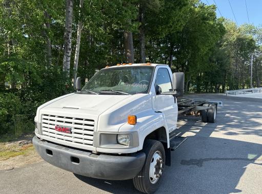 Used 2006 26 ' Cab and Chassis for sale