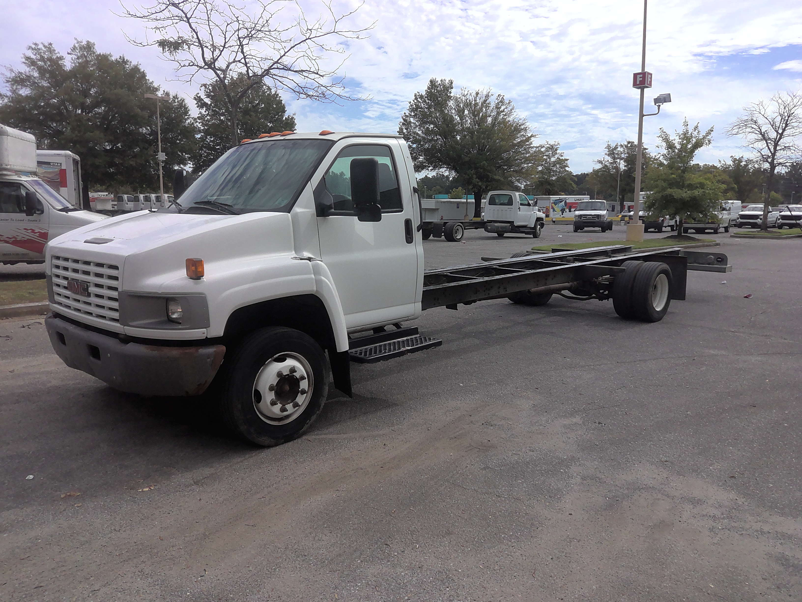 Used 2007 26 ' Cab and Chassis for sale