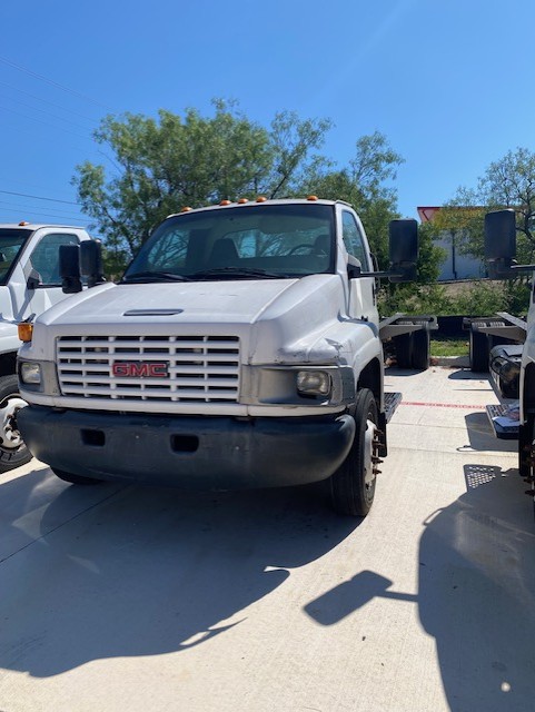 Used 2008 26 ' Cab and Chassis for sale