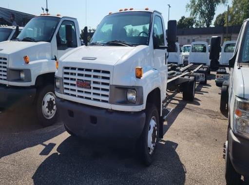 Used 2008 26 ' Cab and Chassis for sale