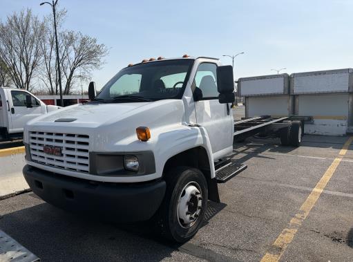 Used 2006 26 ' Cab and Chassis for sale