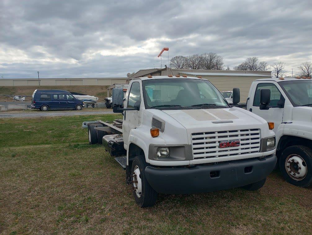 Used 2008 26 ' Cab and Chassis for sale