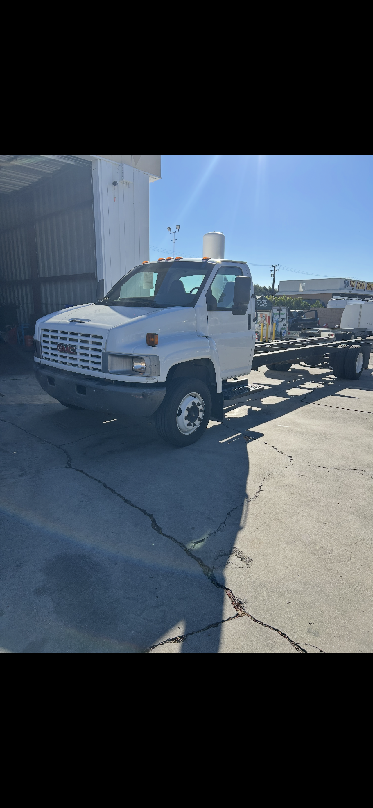 Used 2008 26 ' Cab and Chassis for sale