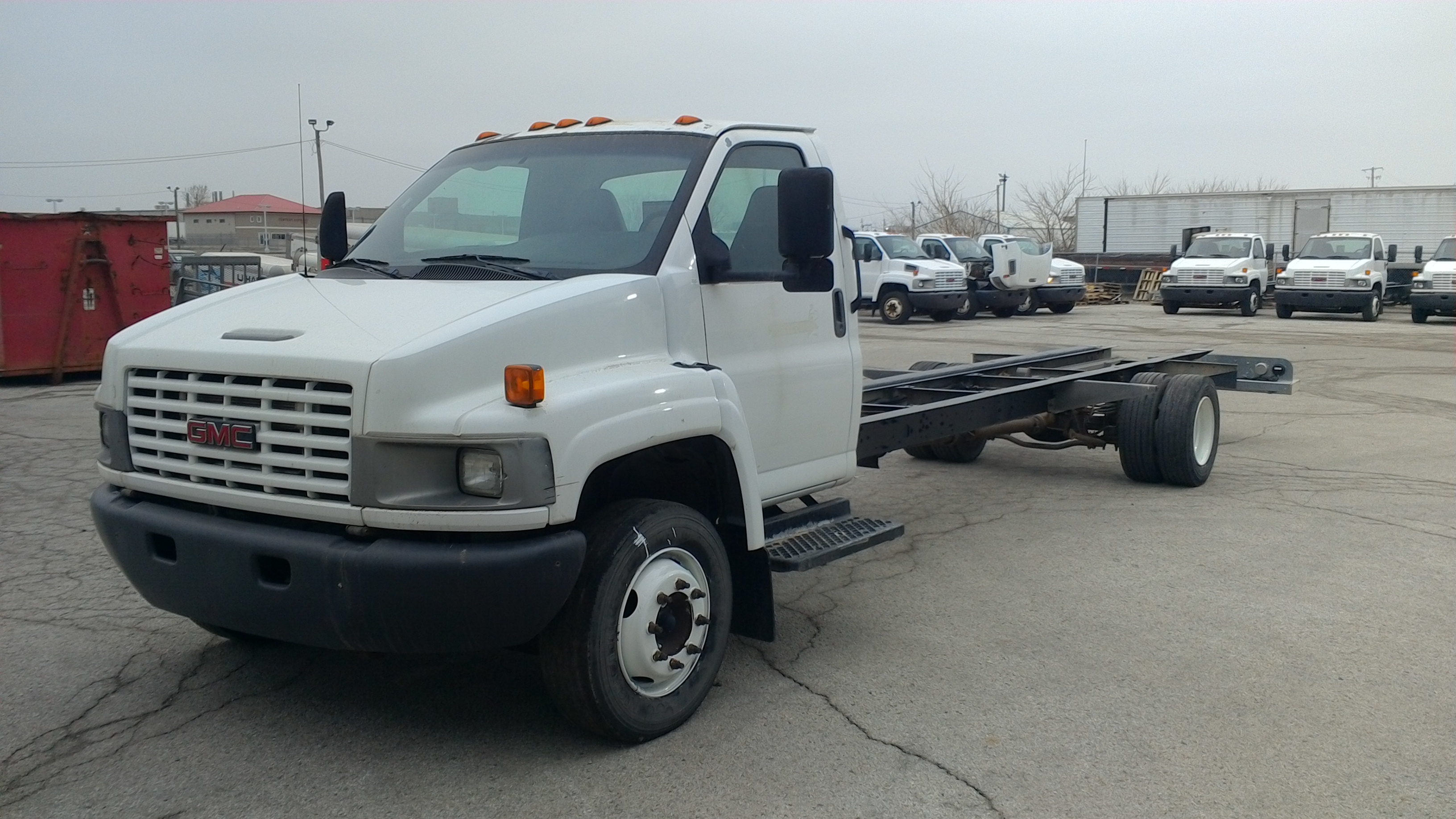 Used 2006 26 ' Cab and Chassis for sale