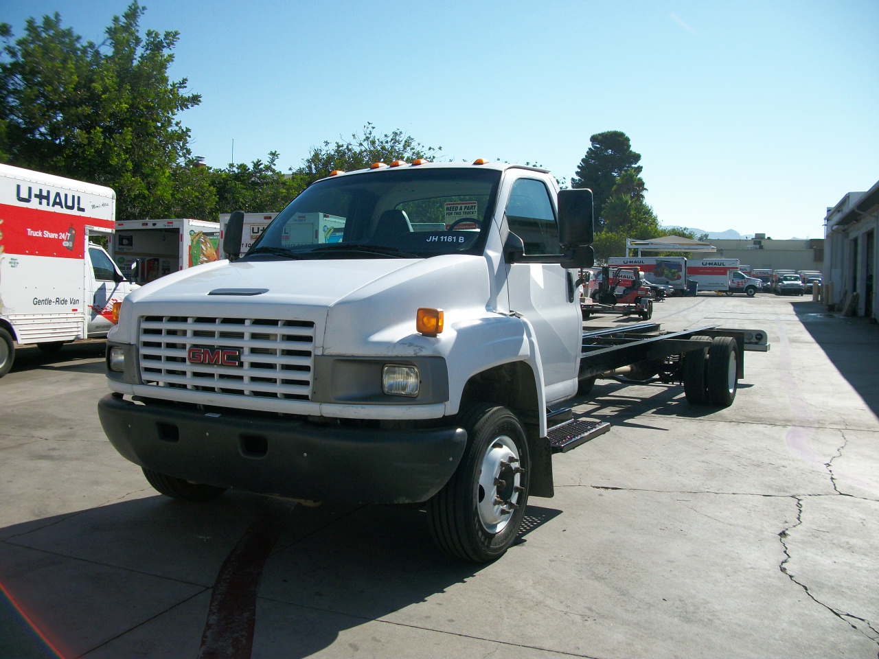 Used 2008 26 ' Cab and Chassis for sale