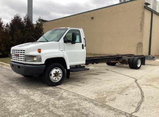 Used 2008 26 ' Cab and Chassis for sale