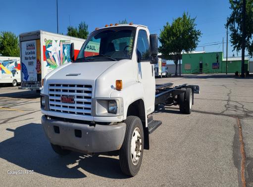 Used 2008 26 ' Cab and Chassis for sale