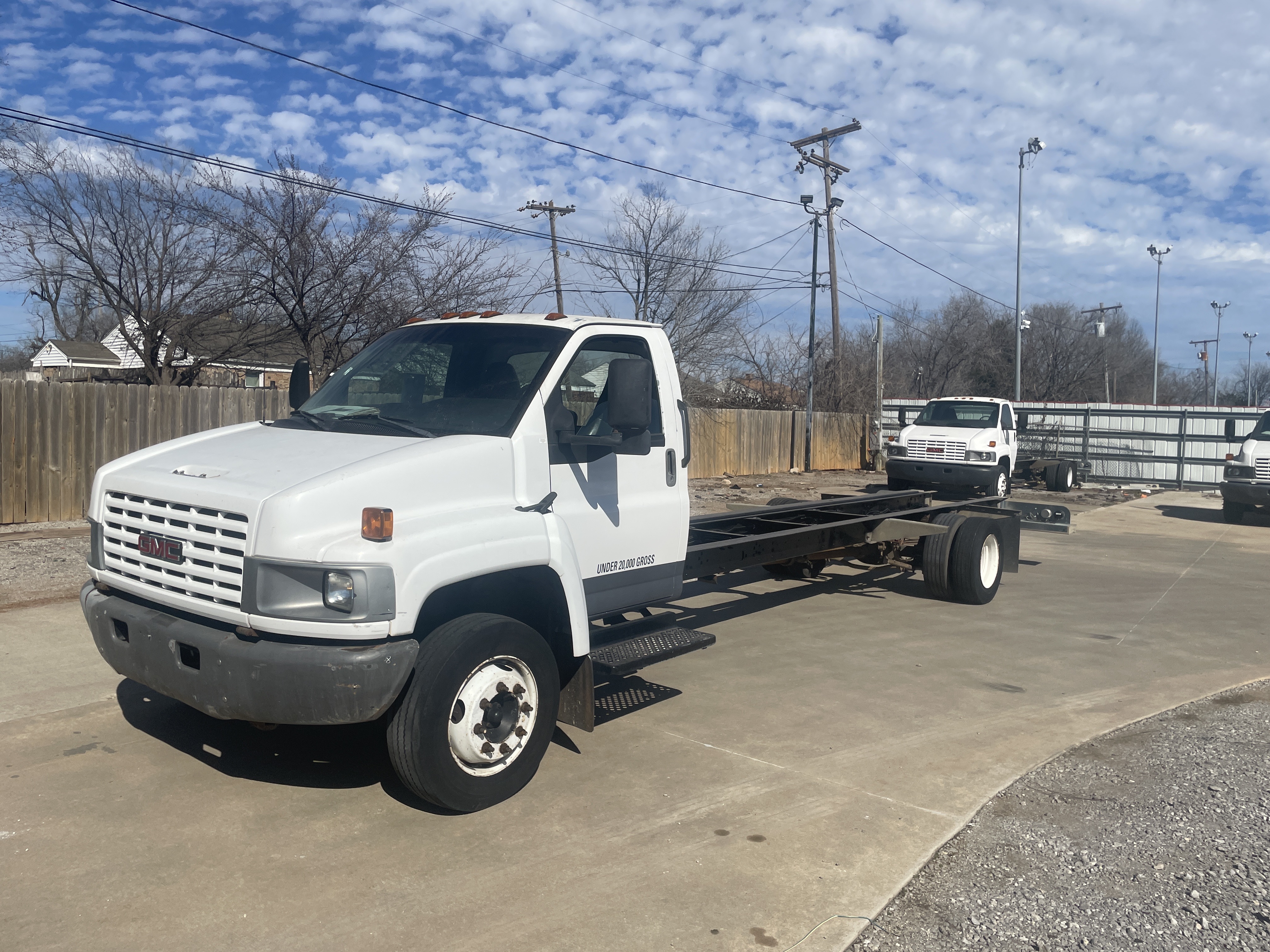 Used 2006 26 ' Cab and Chassis for sale