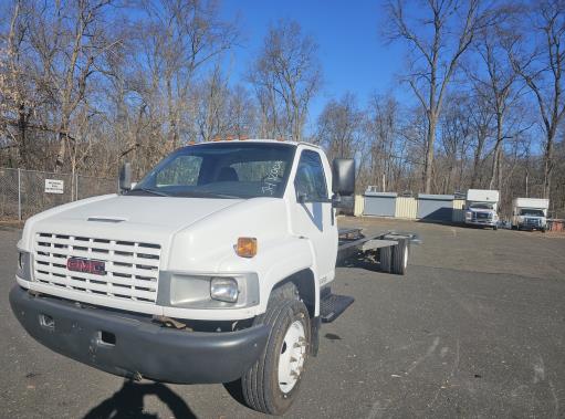 Used 2008 26 ' Cab and Chassis for sale