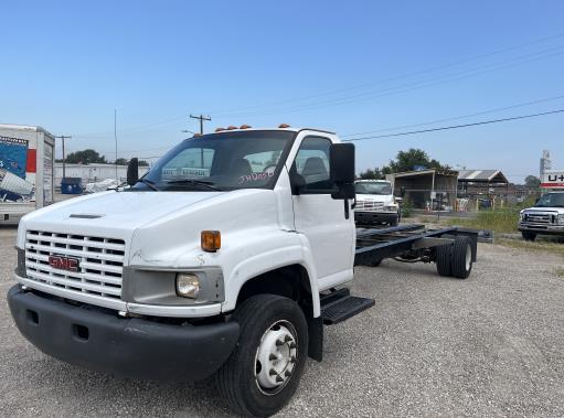 Used 2008 26 ' Cab and Chassis for sale
