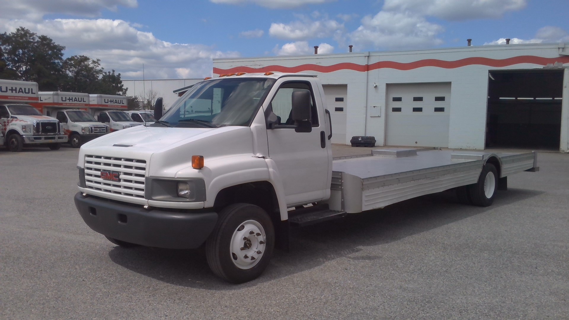 2007 GMC 5500 Cab and Chassis for Sale in York, PA 17404 | U-Haul Truck ...