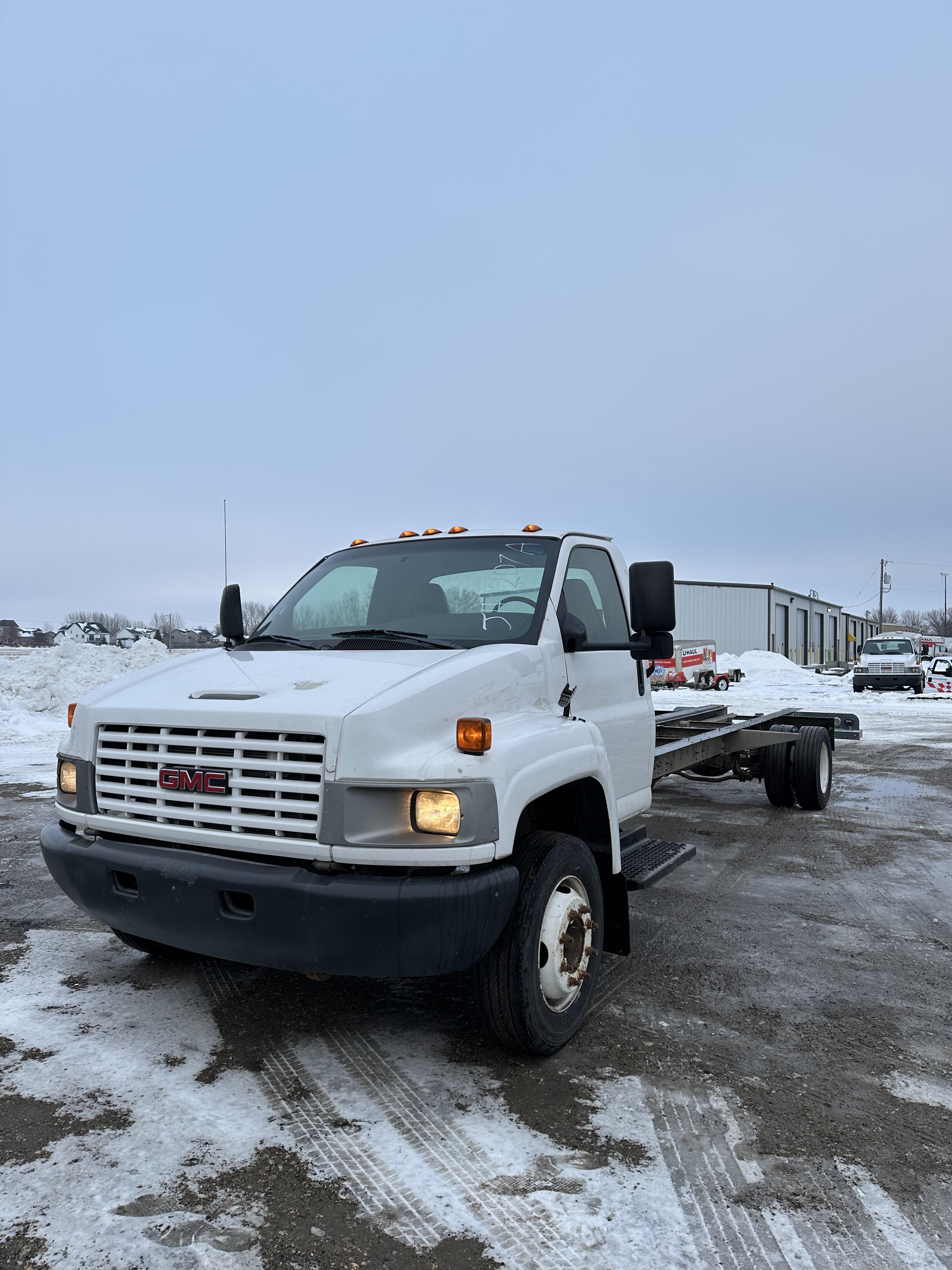 Used 2007 26 ' Cab and Chassis for sale