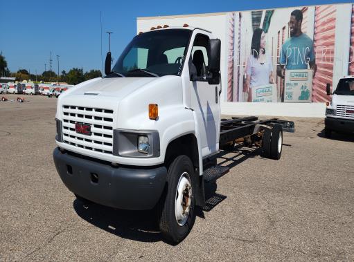 Used 2005 26 ' Cab and Chassis for sale